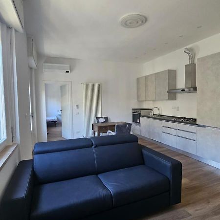 Отель Casa Zagni Пьомбино Экстерьер фото